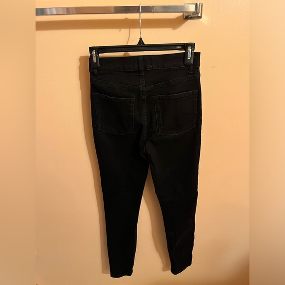 LAST CHANCE | Reformation Jeans Harper High Rise Skinny Jeans in Black - Picture 8 of 10